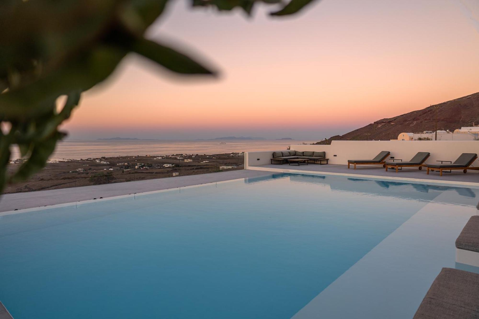 North Wind Luxury Daire Oia